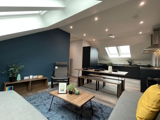 Flat 8, Commercial Point, NG9 2NG, NOTTINGHAM - Photo 1