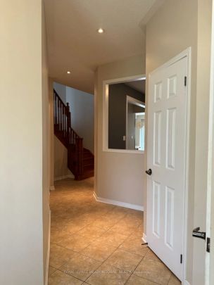 Detached Home For Lease | W9237250 - Photo 1