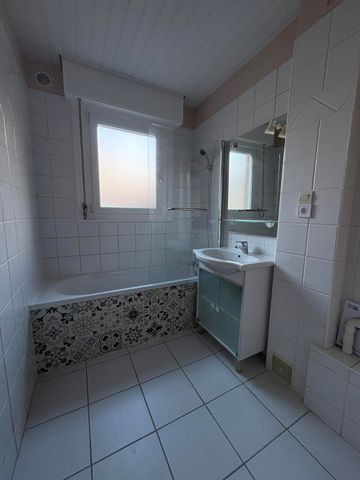 Location Appartement 2 pièces 46m² DUNKERQUE 59140 - Photo 4