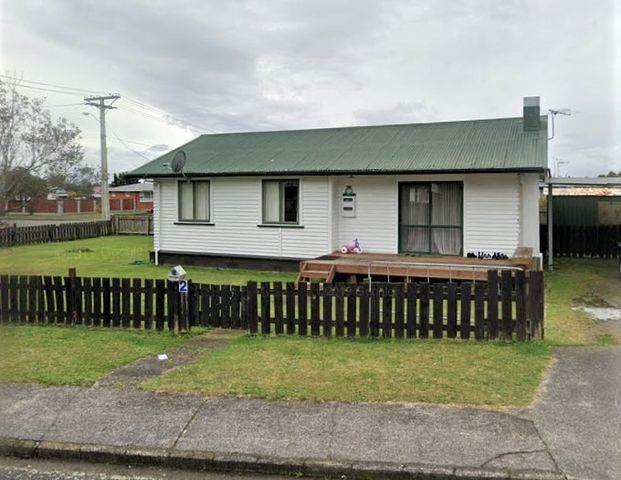 Lovely Three Bedroom Home - Selwyn Heights - Photo 1