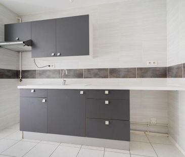 Location Appartement 3 pièces 59m² ANNECY 74000 - Photo 5