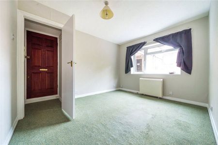 Waverley Road, EN2, Enfield - Photo 2