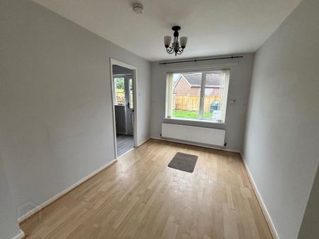 49 Dromore Road, Carrickfergus, BT38 7PJ - Photo 4