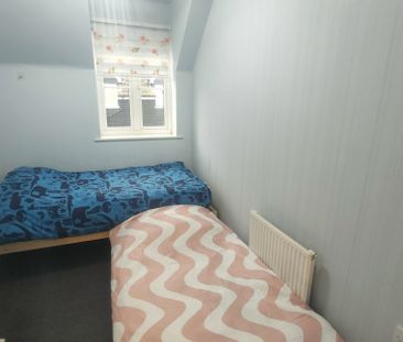 Blackbird Drive, Bury St. Edmunds - Photo 5