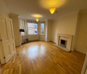 2 bedroom end of terrace house to rent - Photo 1