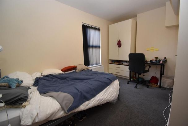 4 bedroom house to rent - Photo 1