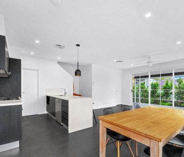 * Lease signed, awaiting for payment. 3 BEDROOM TOWNHOUSE FOR LEASE... - Photo 2