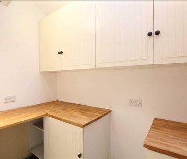 4 bedroom detached house to rent - Photo 1
