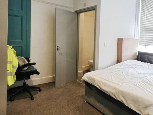 1 bedroom property to rent - Photo 1