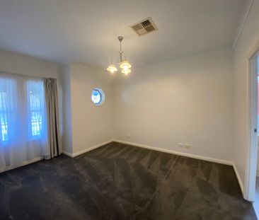 Updated 3 Bedroom Home - Photo 4