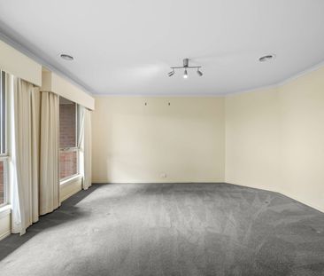 Stunning Home In Popular Alfredton - Photo 1