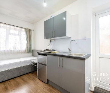 Studio to rent - Photo 4