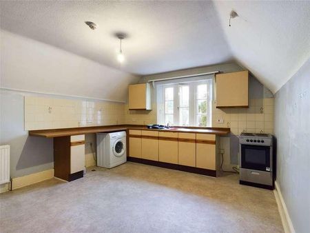 The Avenue, Ross-on-wye, Herefordshire, HR9 - Photo 3