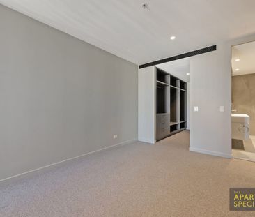 LUXURIOUS 3-BEDROOM HAVEN: TURNER RESIDENCES IN GLEN IRIS - Photo 2