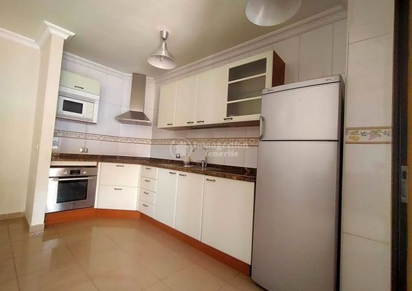 Se alquila en Costa del Silencio apartamento de 1 dormitorio