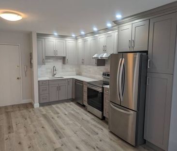 Exquisite, Newly Renovated Spacious Apartment in Ladner!! - Photo 4