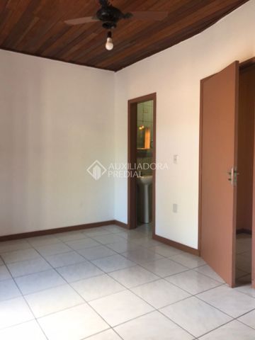 Casa em Condomínio com 2 quartos e 72m² para alugar em Espírito Santo, Porto Alegre. - Photo 3