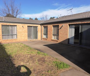 285 Anthony Rolfe Avenue, Gungahlin ACT 2912 - House For Rent | Domain - Photo 2