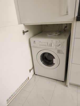 "helle 3-Zimmer-Wohnung mit zwei Balkonen und eigener Waschmaschine" - Photo 1