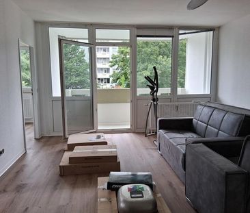 Helle 3 Zimmer-Wohnung mit viel Komfort in Haan-Ost! Nur mit WBS an... - Photo 3
