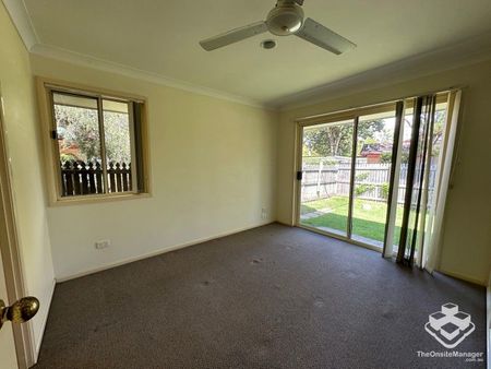 $600 per week - Photo 3