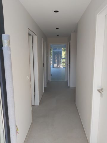 Neue lichtdurchflutete Wohnung mit 2 Schlafzimmern und Balkon in Süd-Westlage - Photo 3