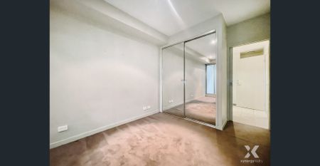 Beachside Ease Meets Inner-City Convenience - Photo 3