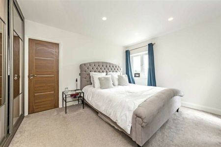 Waldegrave Road, Teddington, TW11 - Photo 3