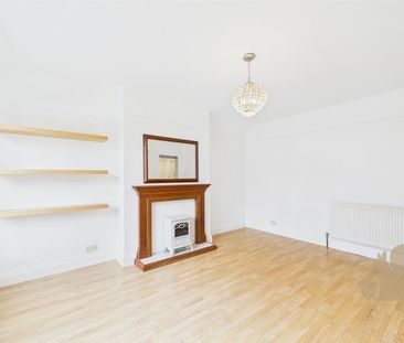 Shrublands Close, Chelmsford - Photo 2