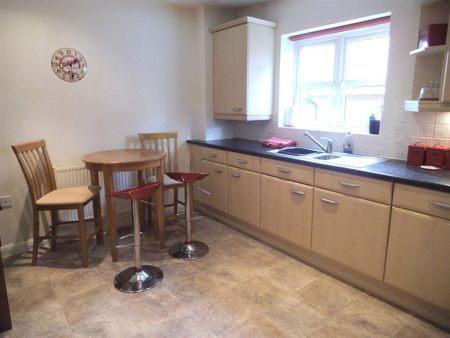 2 bedroom apartment to rent - Photo 4