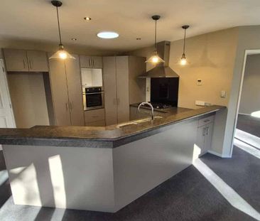 Space and plenty of it! - Photo 2