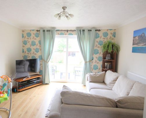 Stonechat Road, Horndean Unfurnished - Photo 1