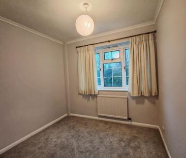 4 bedroom detached house to rent - Photo 4