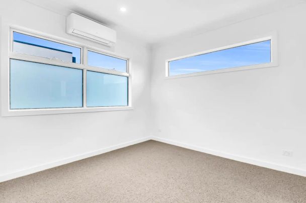 1/11 Kevin Street, Bundoora VIC 3083 - Photo 1