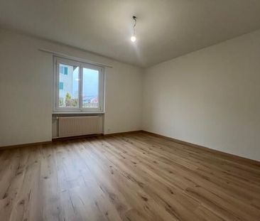 For rent in Büetigen: renovated 4.5-room apartment with garden - Photo 4