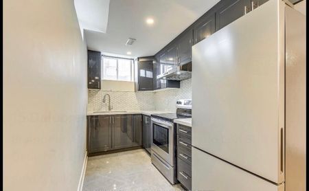 For Lease - 15 Dalecrest Road, Brampton, Ontario - Photo 4