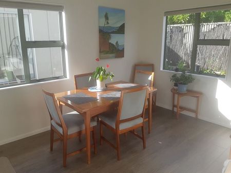 Sunny Waikanae Beach Home - Photo 4