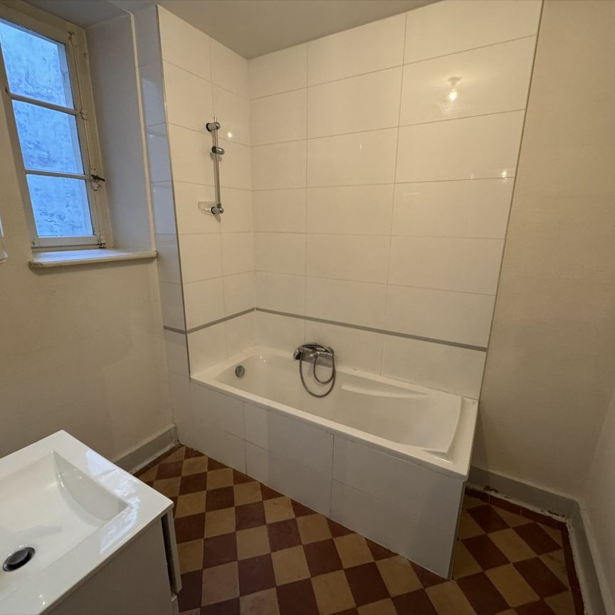 Location Appartement 2 pièces 60m² - Photo 1