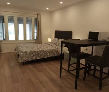 Available Feb1/March 1st Separate Entrance furnished 1bedroom Bachelor - Photo 2