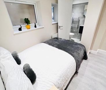 Room in a Shared House, High Road, NW10 - Photo 3