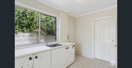 Stunning Family Home - Photo 5