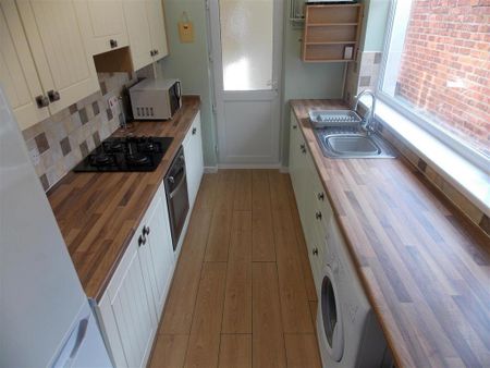 2 bedroom private hall to rent - Photo 5