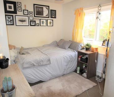 4 bedroom house to rent - Photo 2