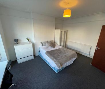 1 bedroom in a house share to rent - Photo 5