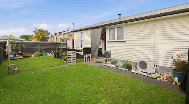 Charming 2-Bedroom Home in Turangi - Photo 1