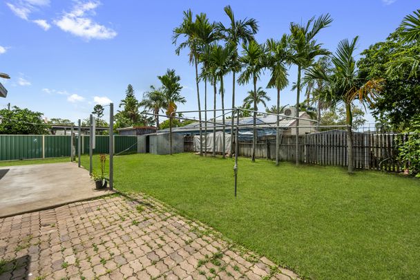 29 Palm Drive, DEERAGUN - Photo 1