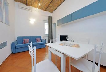 Vicolo del Cinque, Rome, Lazio 00153