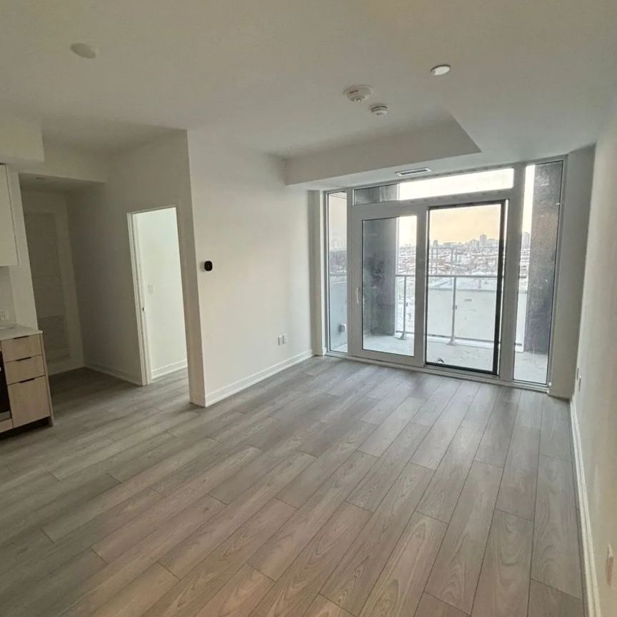 1007 The Queensway Street #1201 - Photo 1