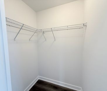 For Lease - 4130 Parkside Village Drive Unit# #3510, Mississauga, O... - Photo 3