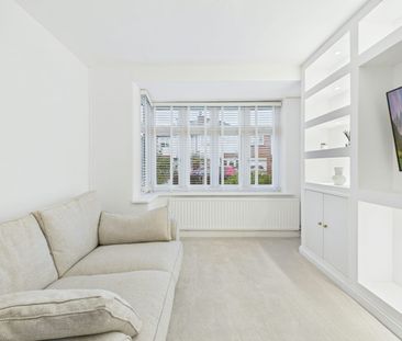 Semi-detached house to rent on - Photo 3